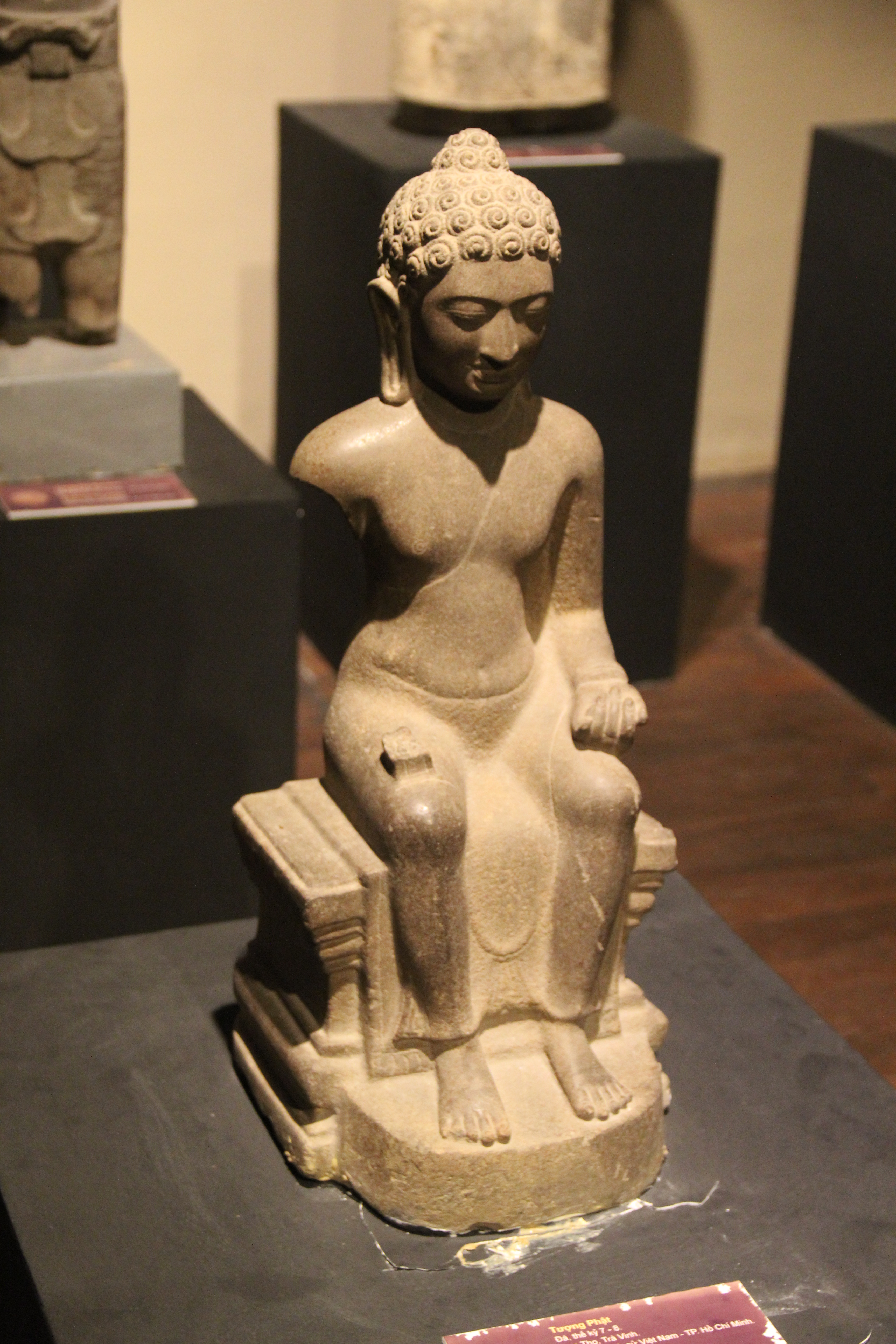 Buddha statue from Óc Eo culture