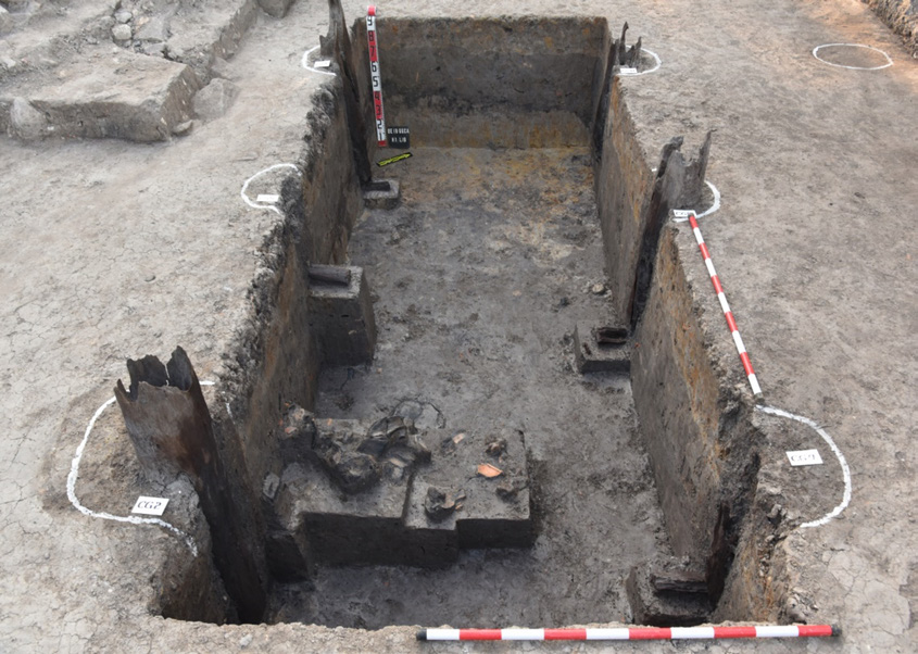 Wooden architecture and clay embankment at Go Giong Cat 2018-2020